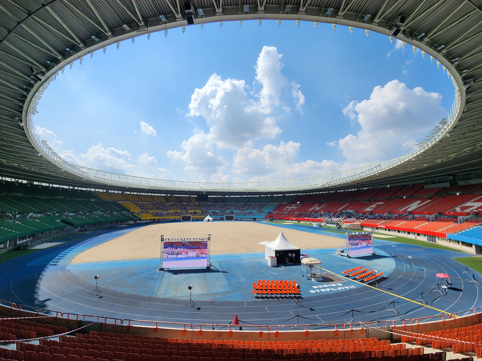 Ernst Happel Stadion, Vienna 4