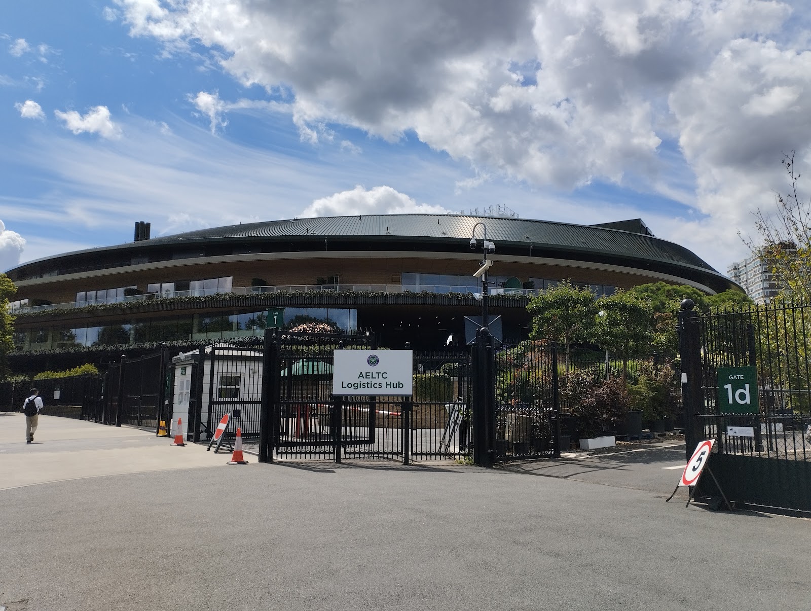 Centre Court  (All England Lawn Tennis and Croquet Club), London 2