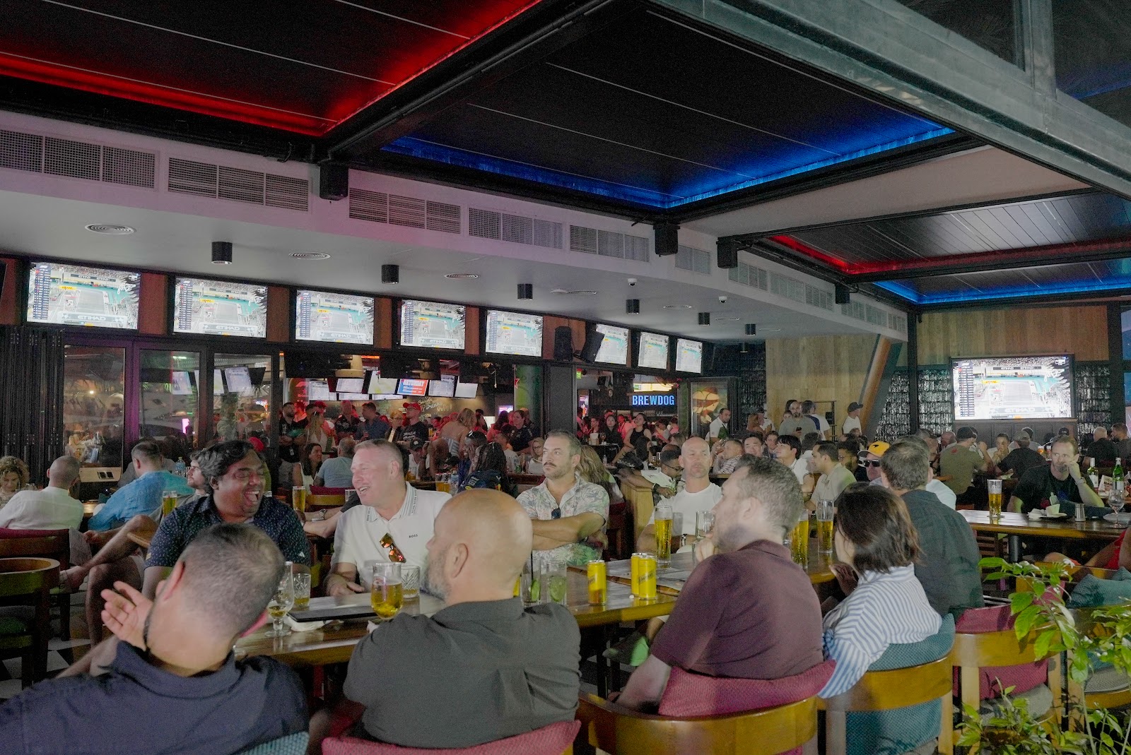 Stars N Bars, Abu Dhabi