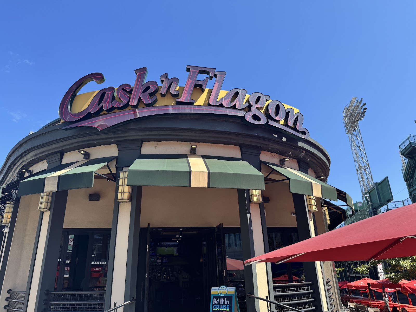 Cask 'N Flagon, Boston