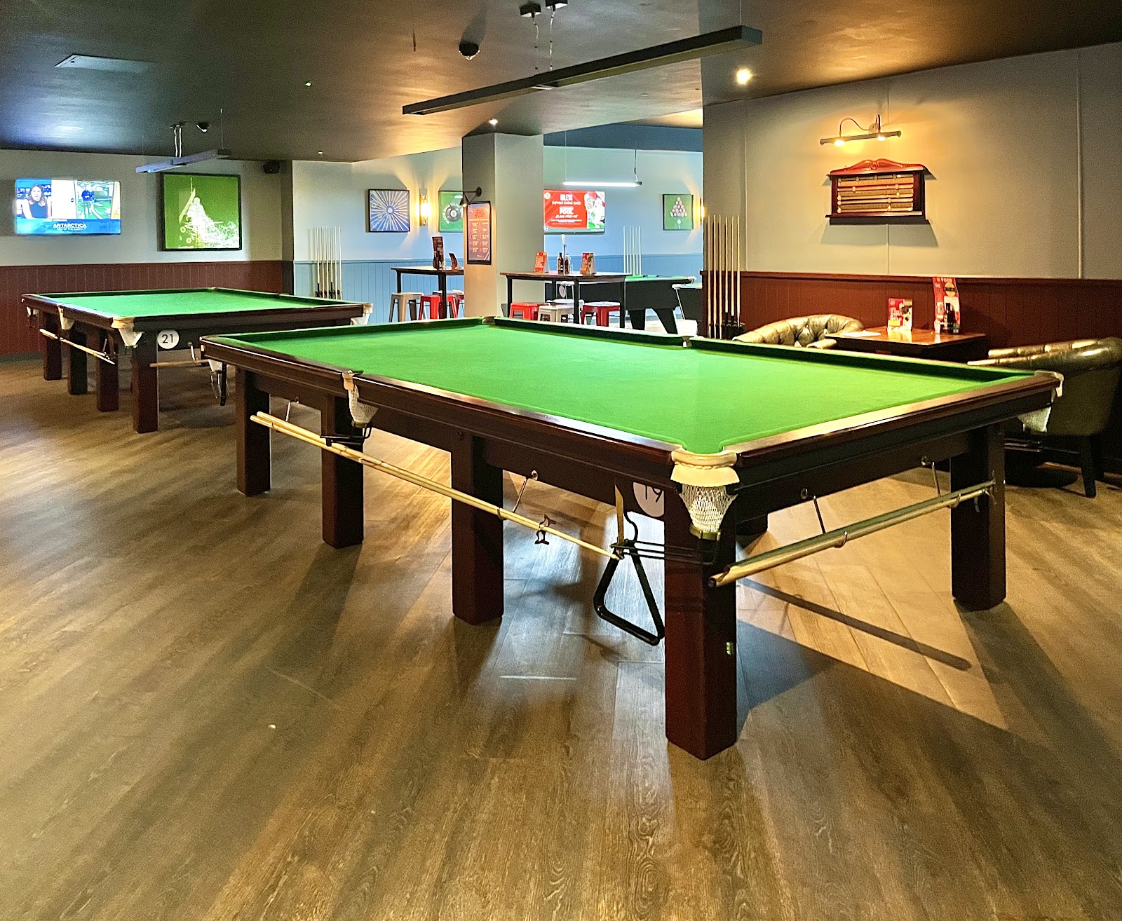 Rileys Sports Bar Cardiff, Cardiff