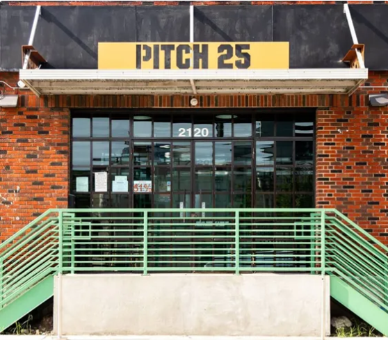 Pitch 25, Houston