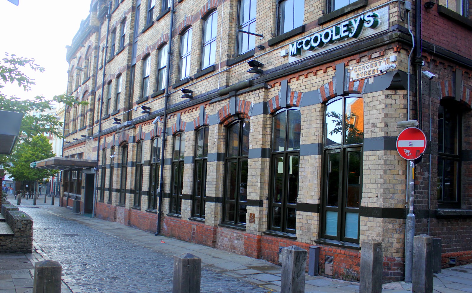 McCooley's Concert Square, Liverpool
