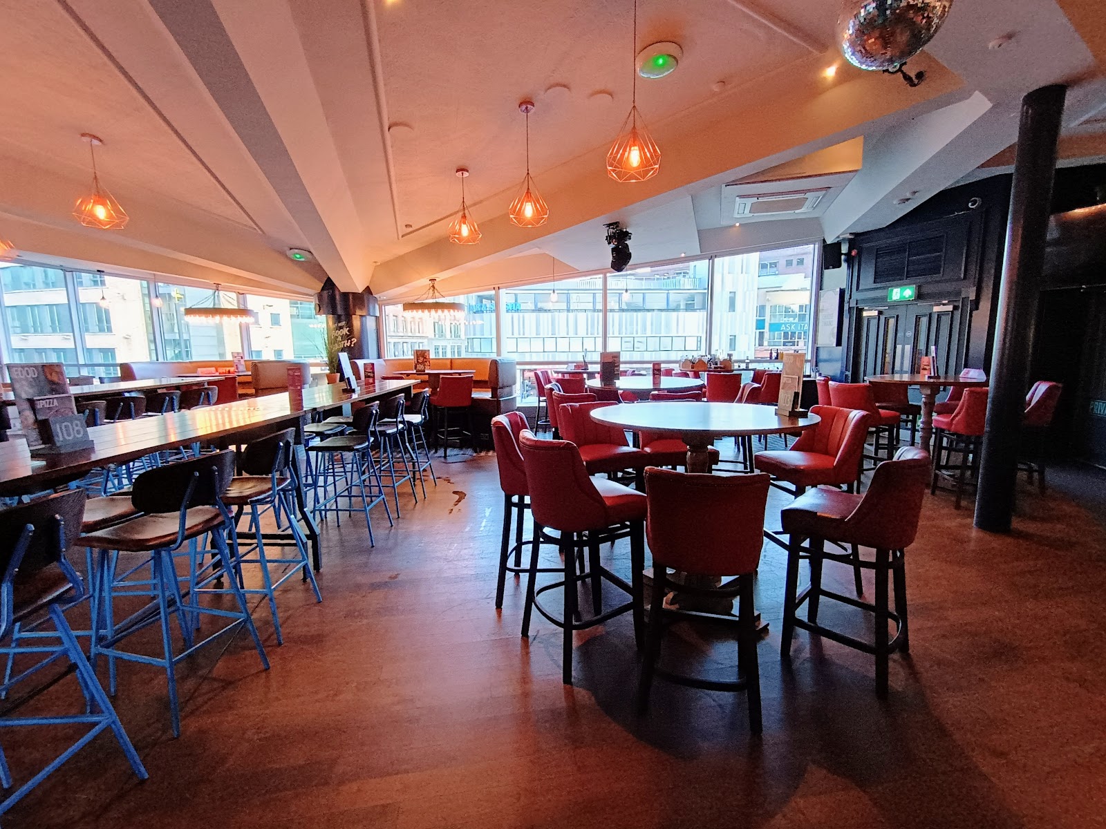 Yates - Liverpool, Liverpool