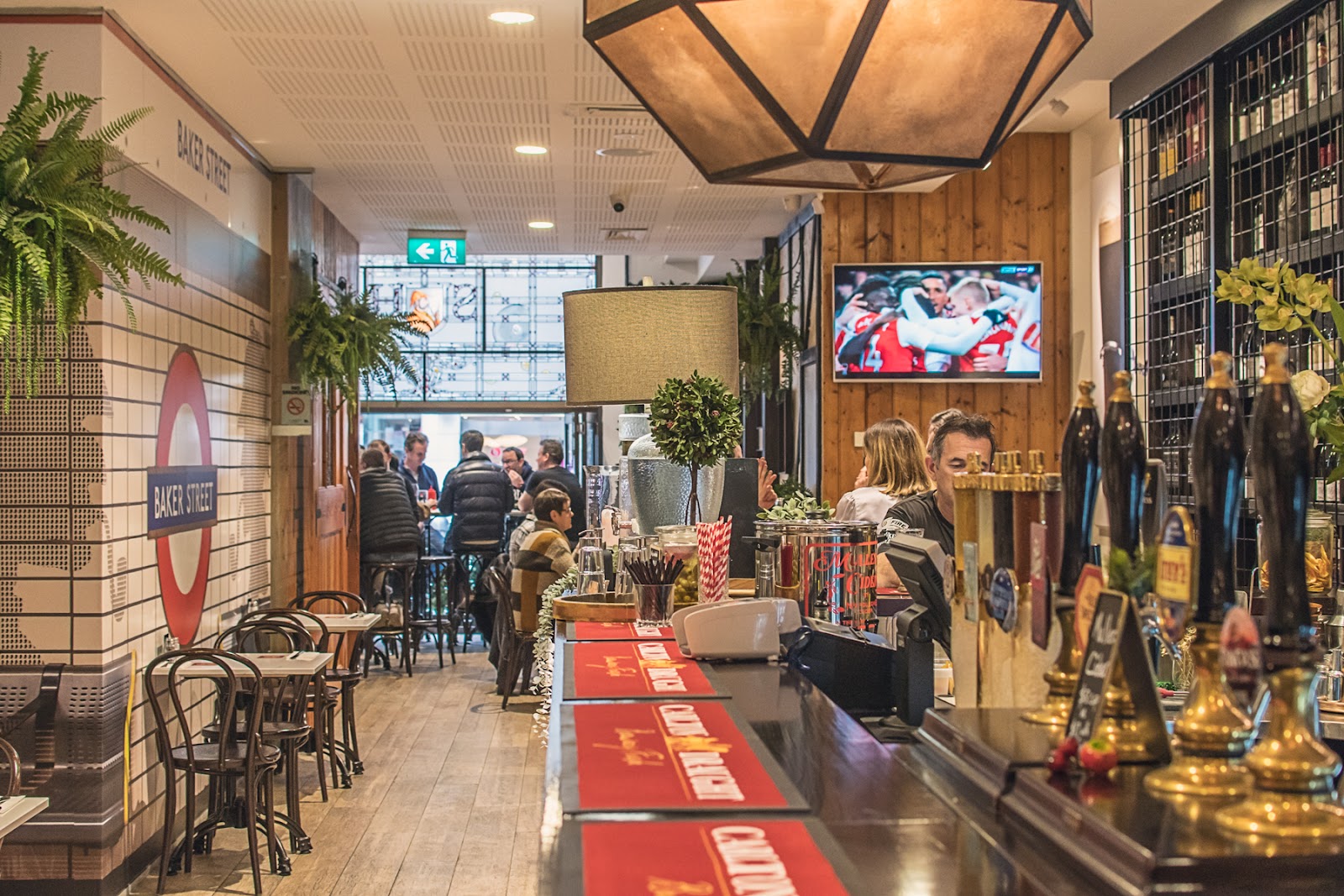 The Sherlock Holmes, Melbourne