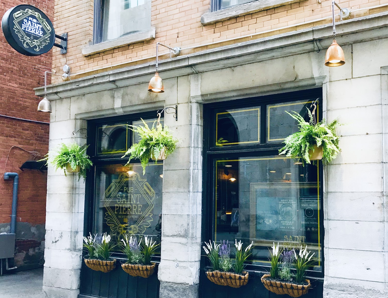 Pub Saint Pierre, Montreal