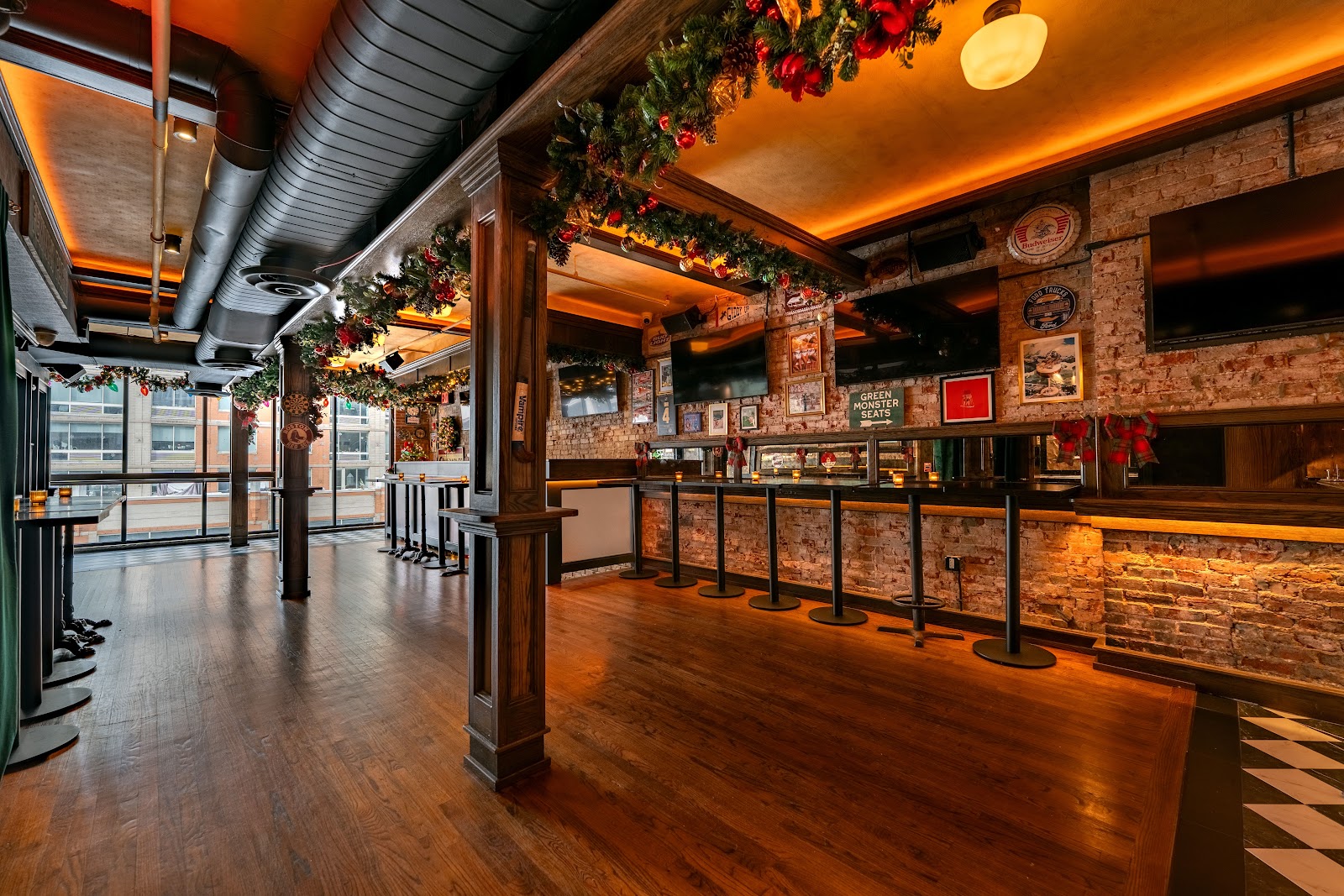 The Three Monkeys, New York City