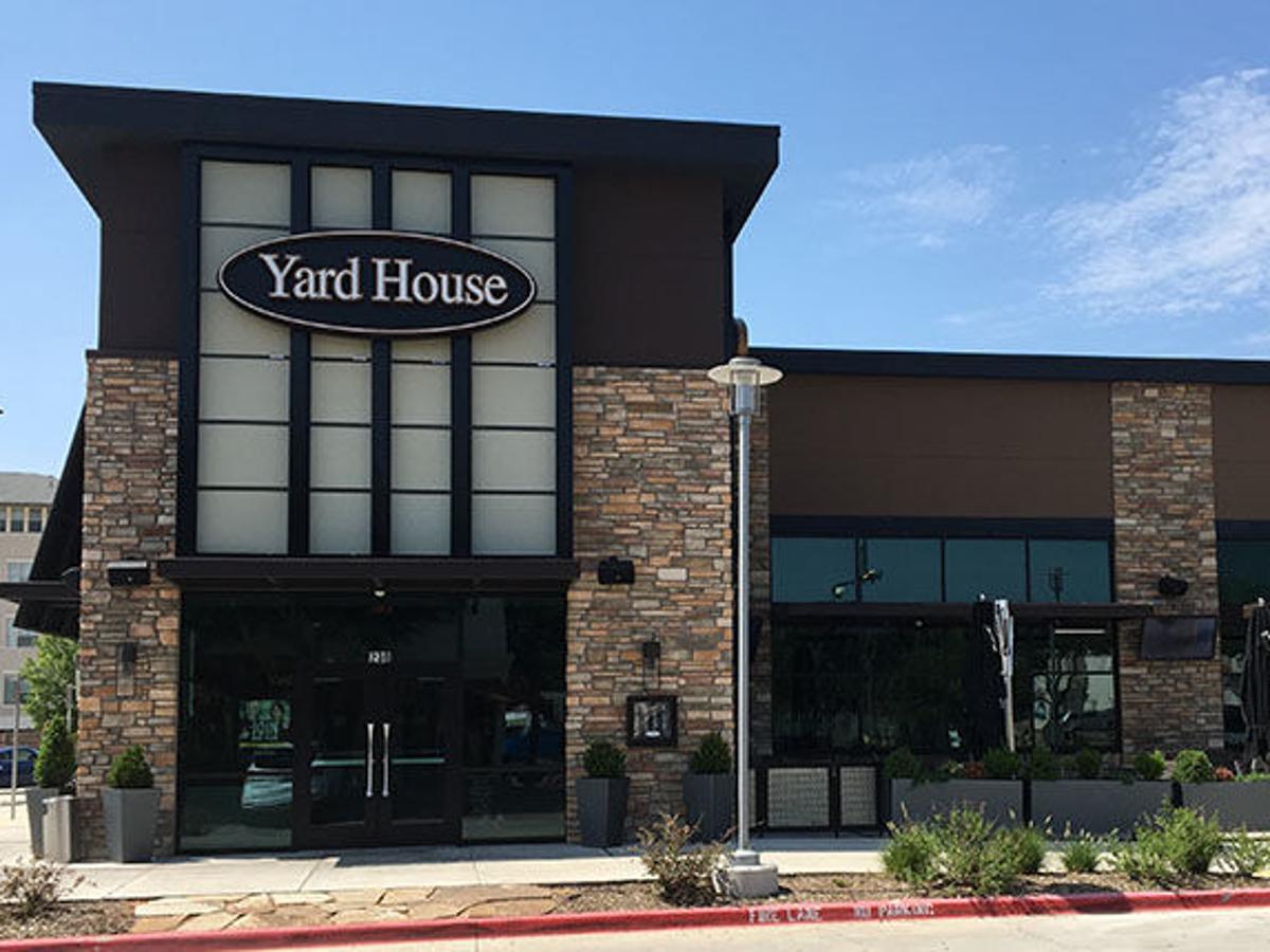 Yard House, Sacramento