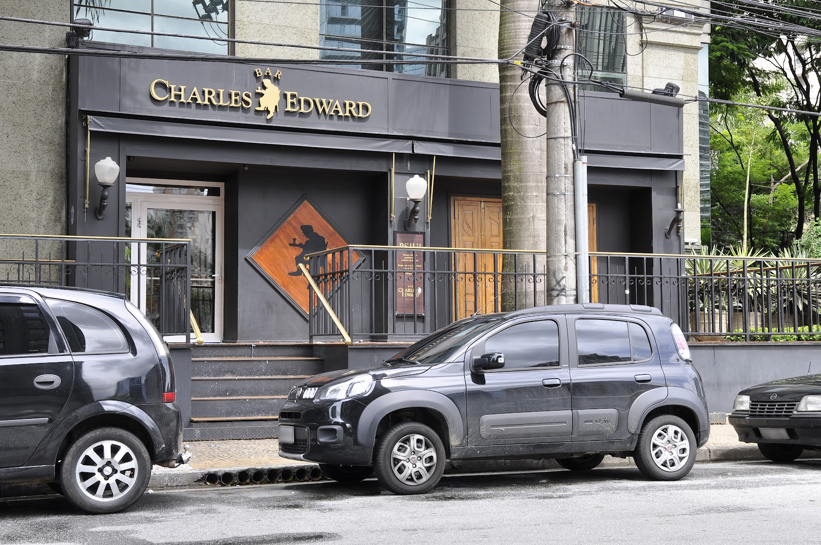 Charles Edward Bar, Sao Paulo