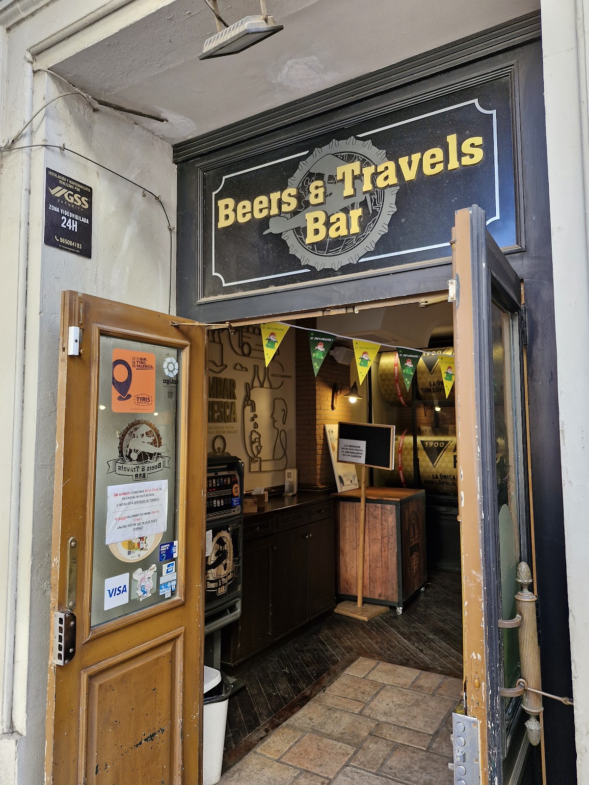 Beers and Travels Bar, Valencia