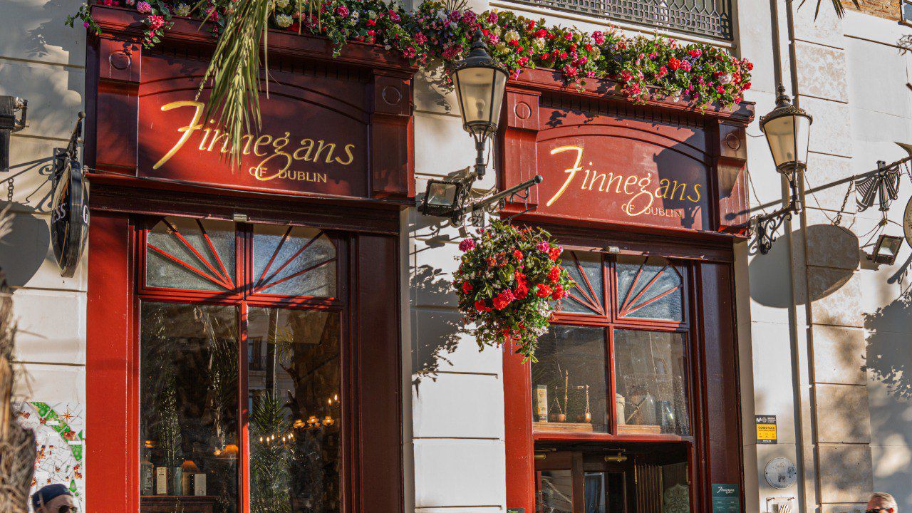 Finnegans of Dublin, Valencia