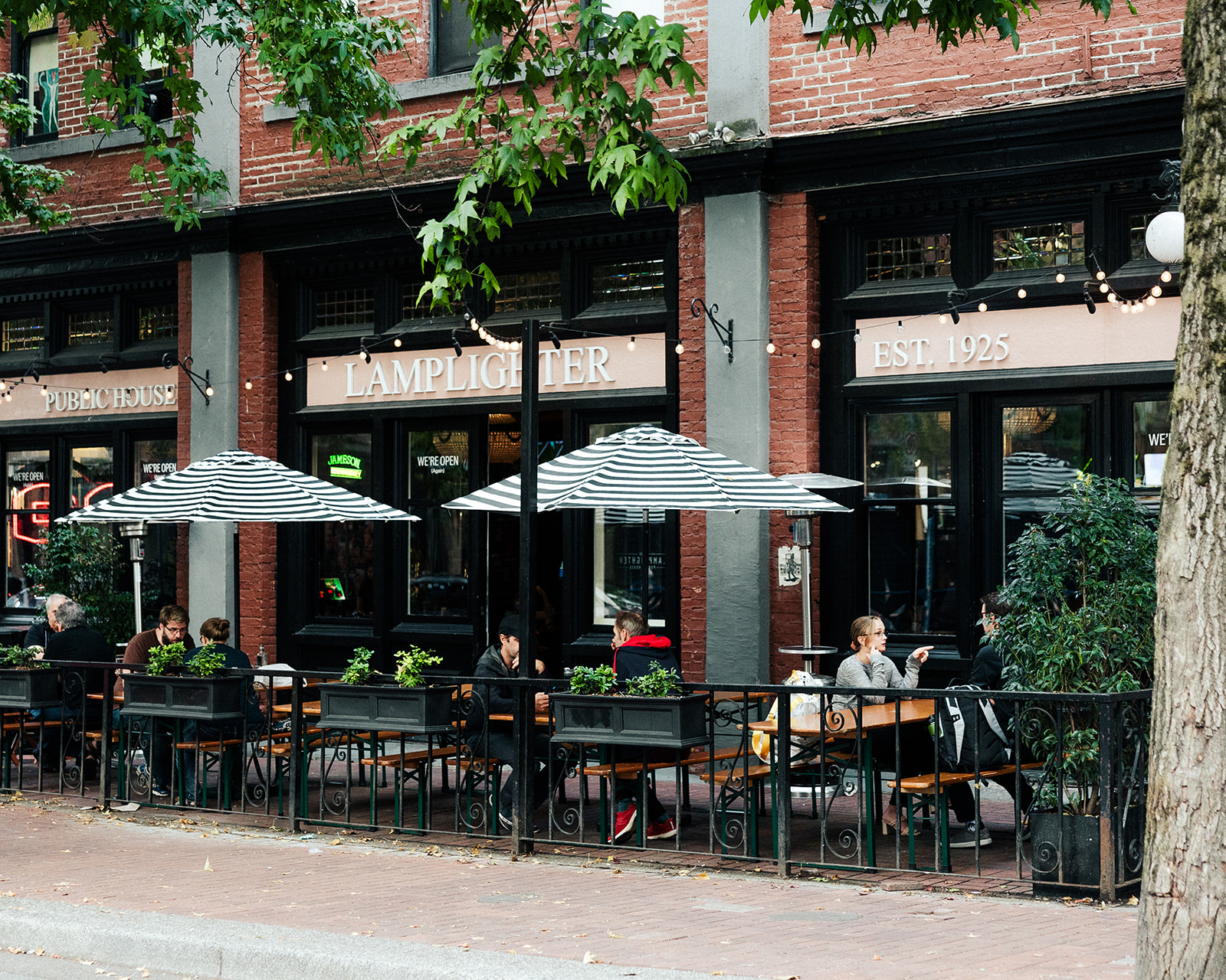 The Lamplighter Public House, Vancouver