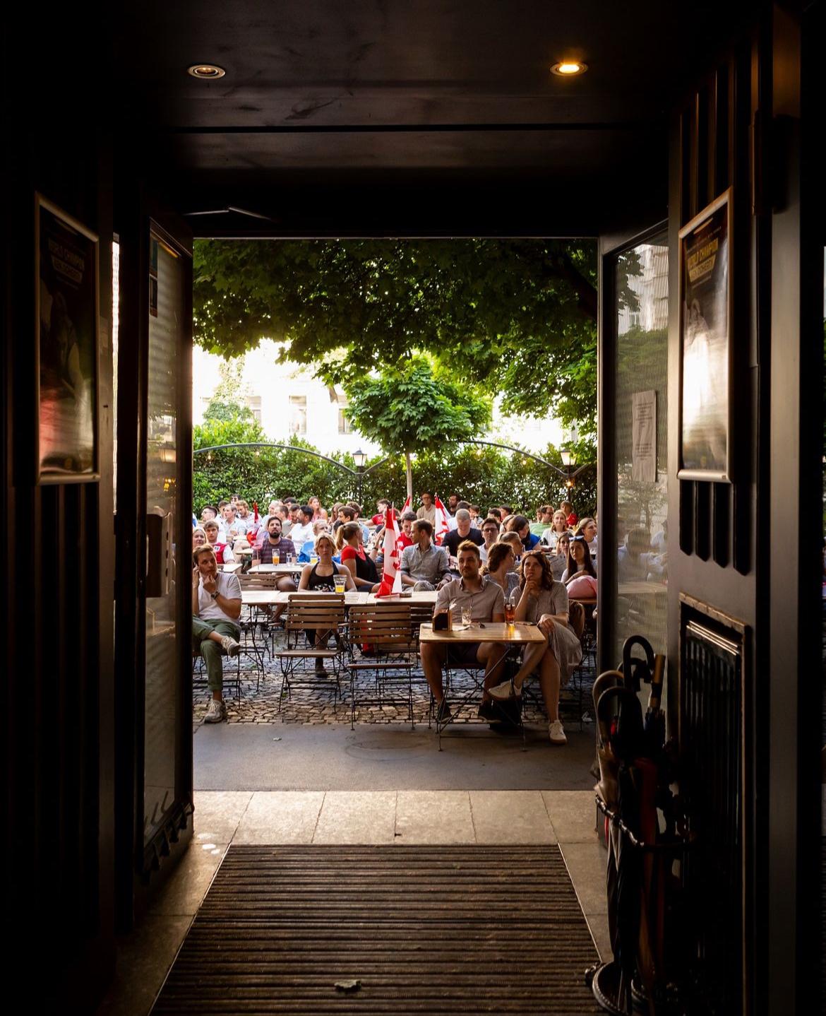 The Long Hall Bar Vienna, Vienna