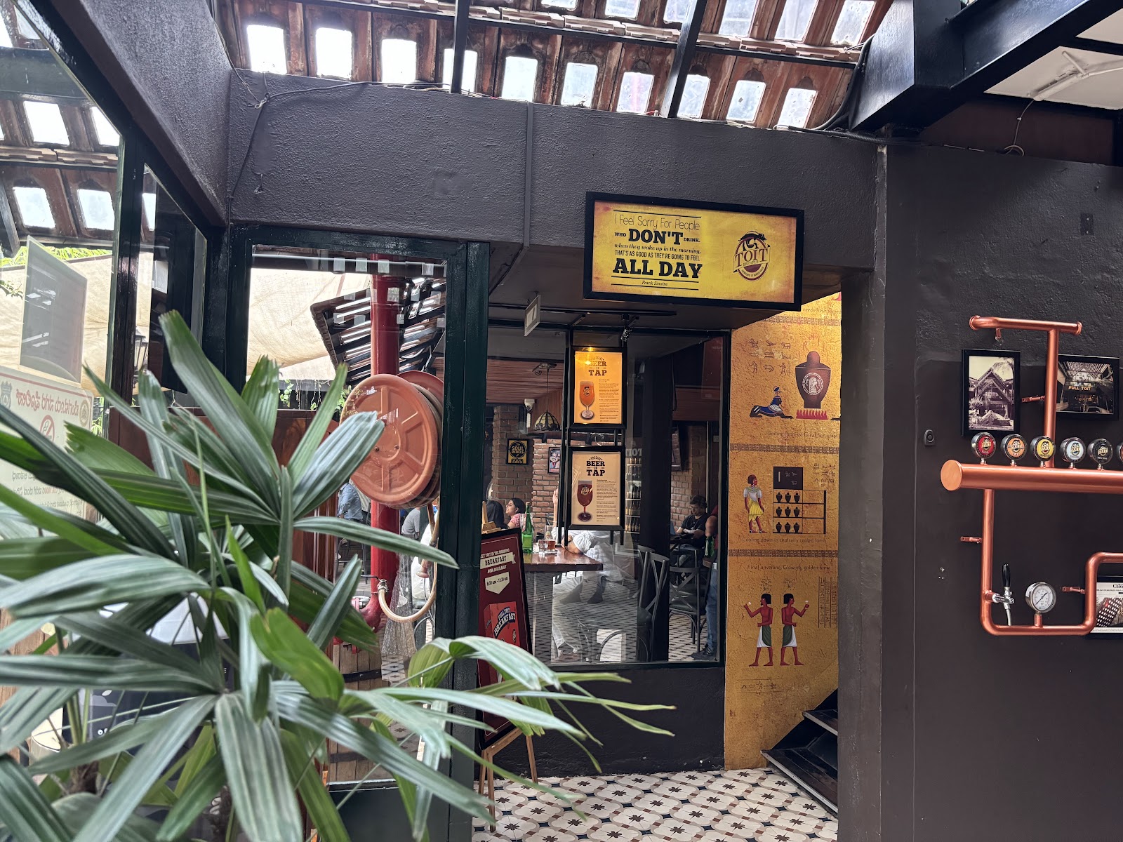 Toit — photo 1