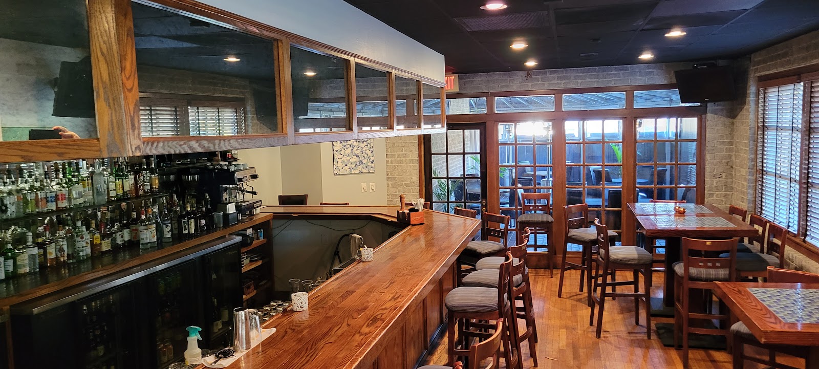 Blue Water Grille — photo 1