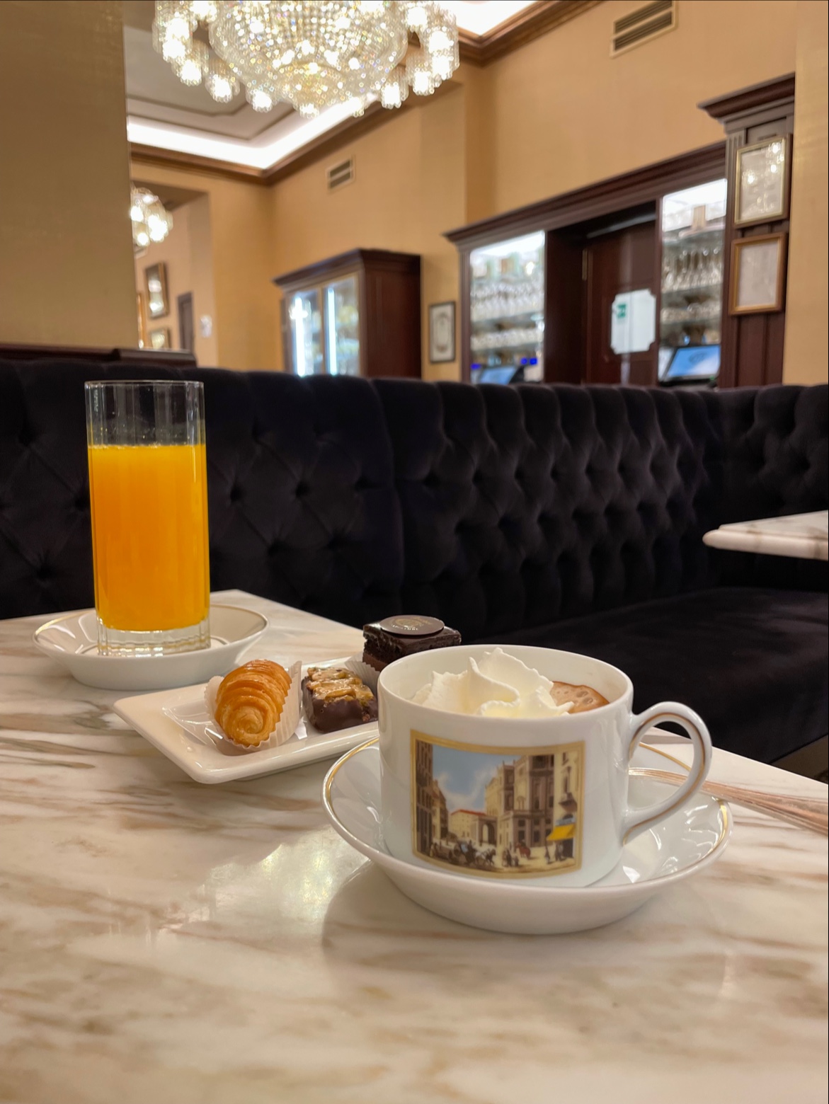 Caffe Cova — photo 3