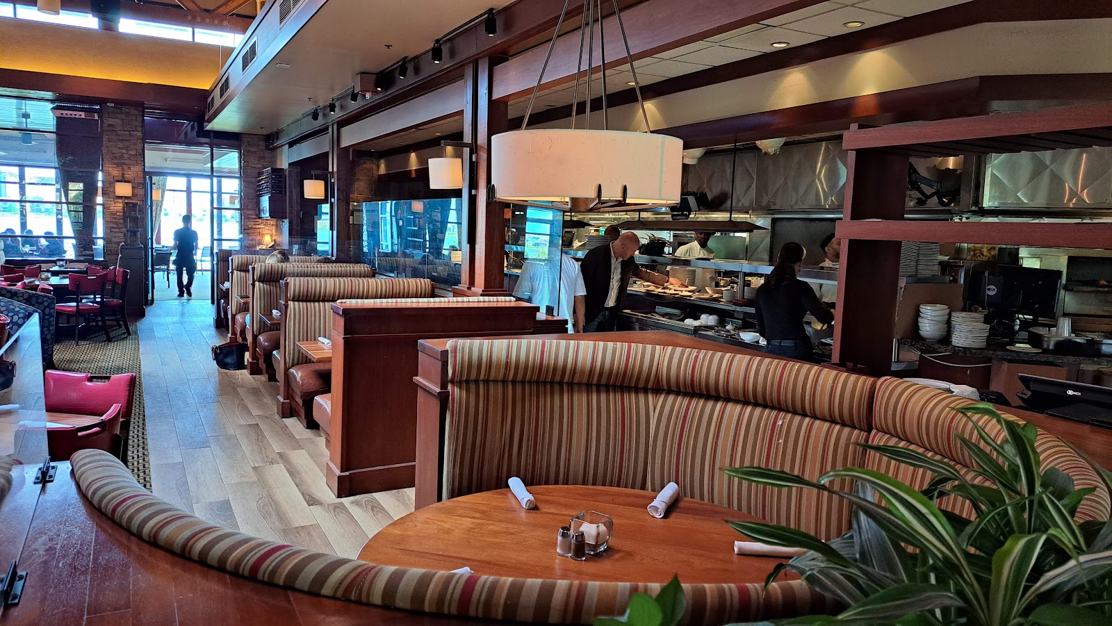 Seasons 52 — photo 1