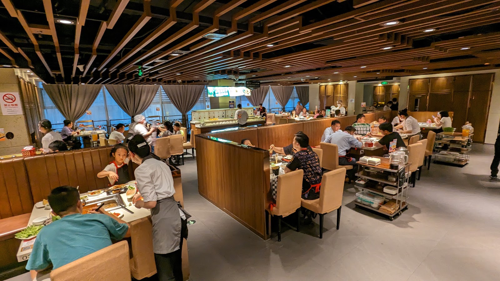 Haidilao (The Hub, Hongqiao) — photo 1