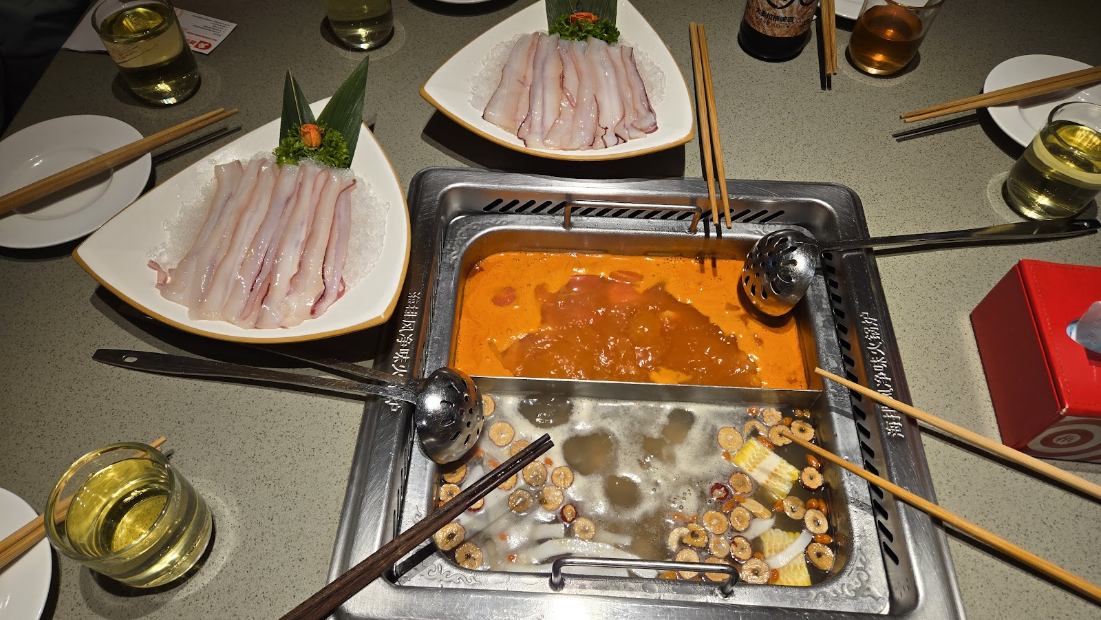 Haidilao Hot Pot — photo 2