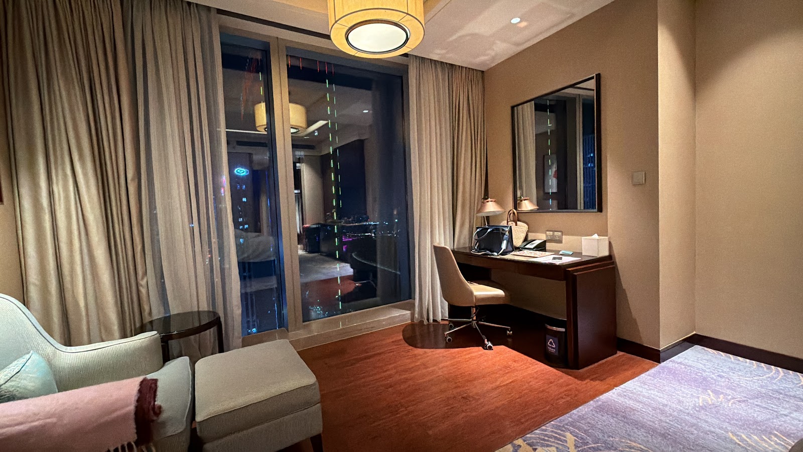 Shangri-La Yiwu (hotel dining) — photo 2